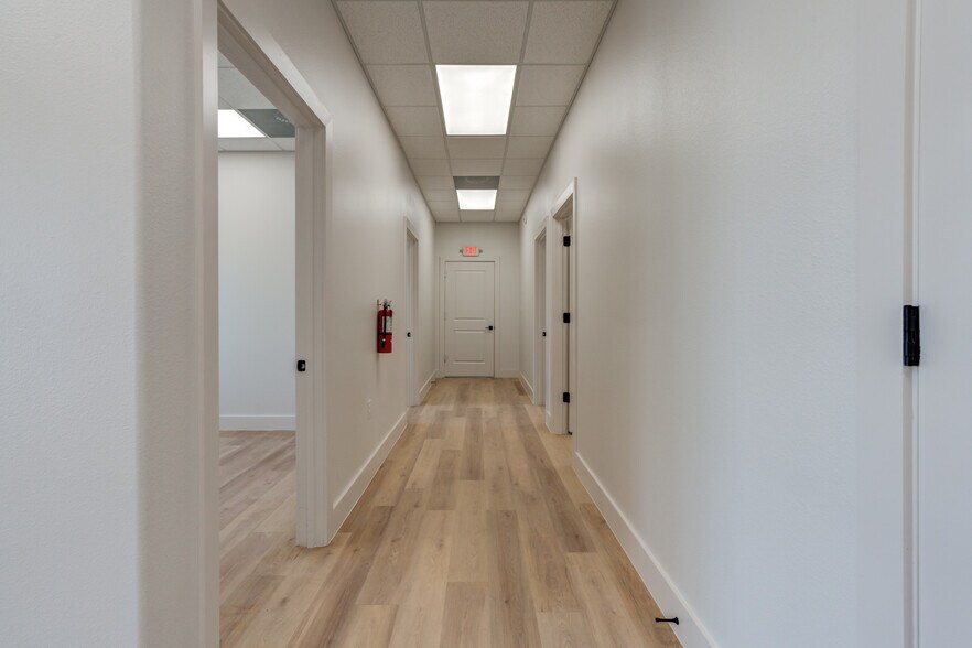 More Photos Of 3205 118th St, Lubbock Distribution For Sale