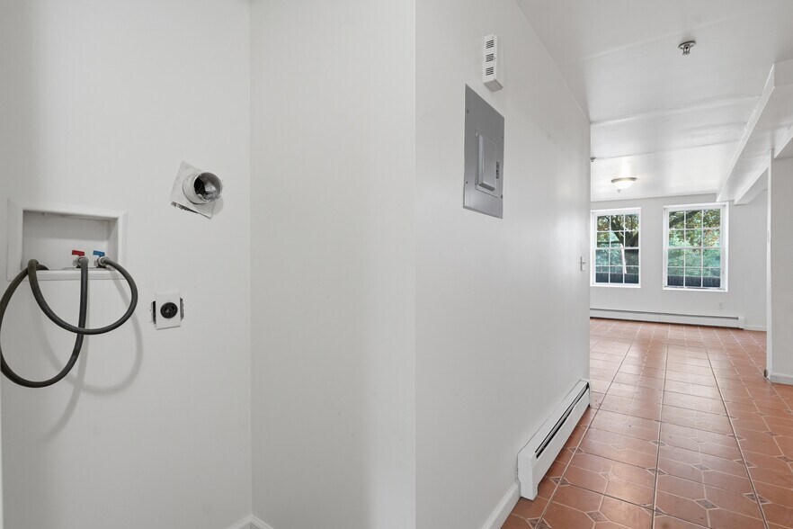 Primary Photo Of 10 Eastman Ter, Poughkeepsie Apartments For Sale