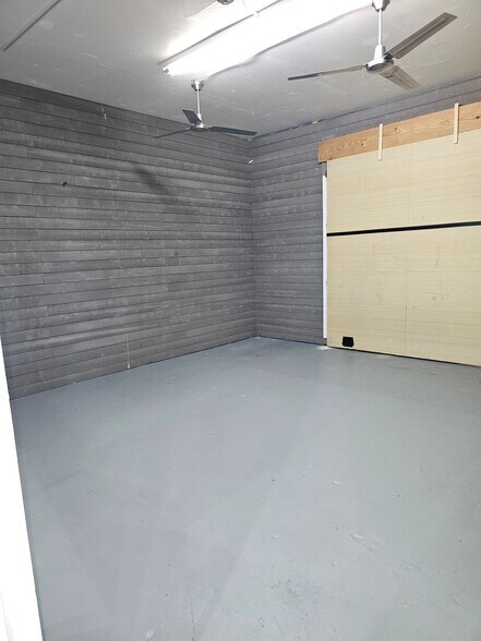 More Photos Of 2212-2216 N Dixie Hwy, Wilton Manors Storefront Retail Office For Lease