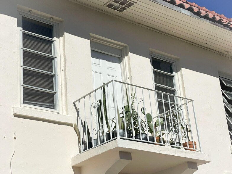 More Photos Of 711 NW 1st St, Miami Apartments For Sale