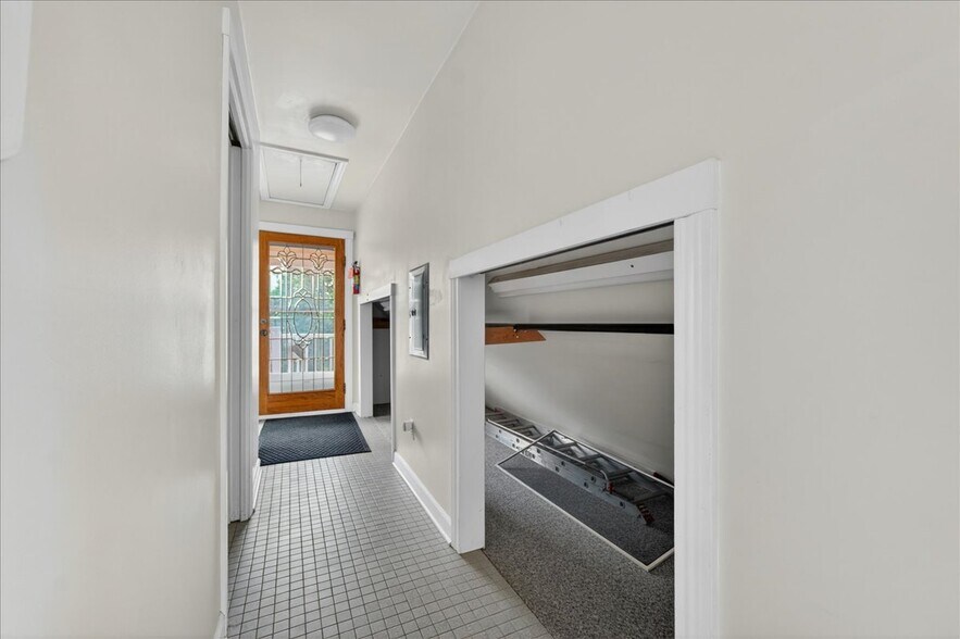 More Photos Of 415 W Forest Ave, Ypsilanti Sorority Fraternity House For Sale