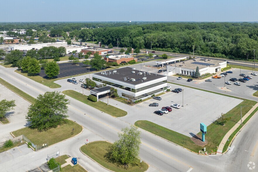 More Photos Of 1700 East-West Rd, Calumet City Medical For Lease