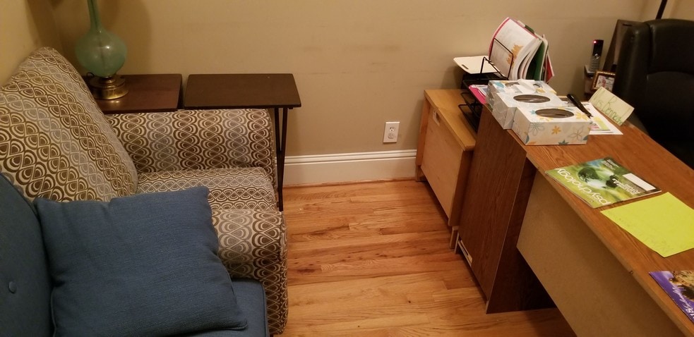 More Photos Of 110 N Main St, Greensboro Storefront For Sale