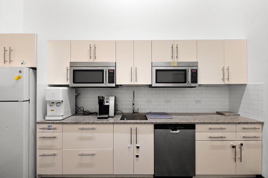 More Photos Of 810 N Hancock St, Philadelphia Loft Creative Space For Lease