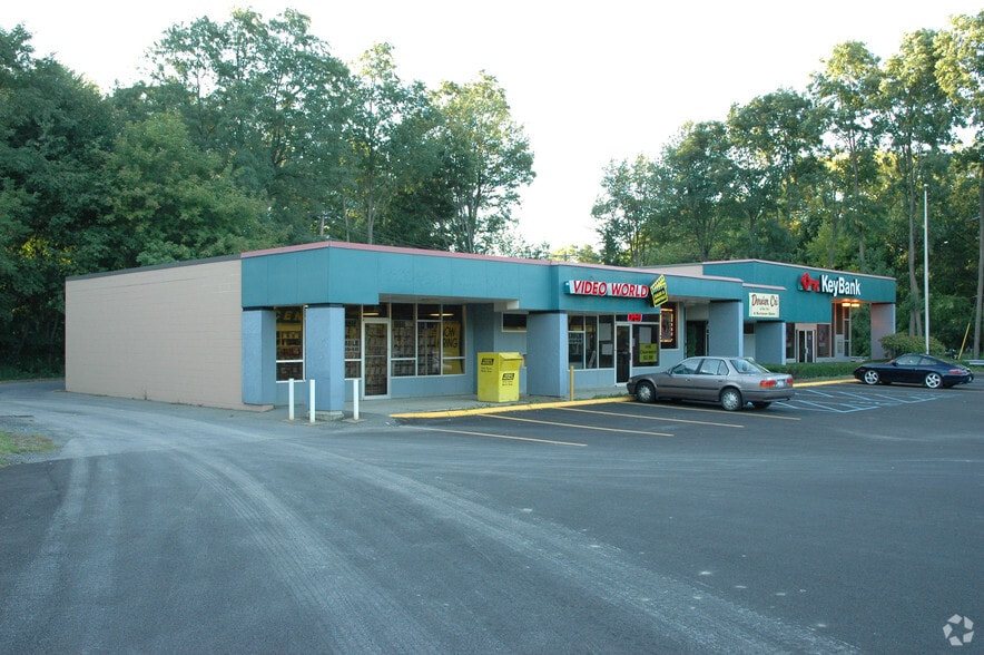 More Photos Of 5 Maple Rd, Voorheesville General Retail For Lease