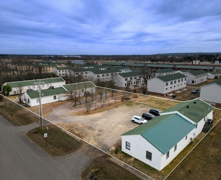 More Photos Of 7421 Terry St, Fort Smith Specialty For Sale