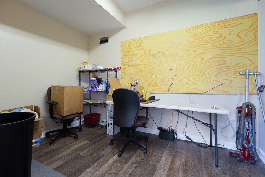 More Photos Of 2660 Us-224, New Haven Office For Sale