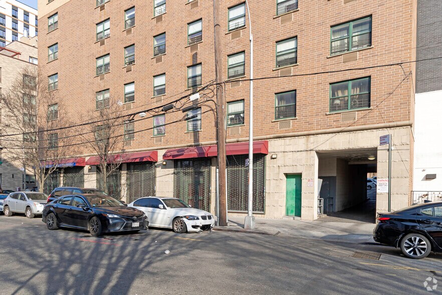 More Photos Of 488 E 164th St, Bronx Apartments For Lease