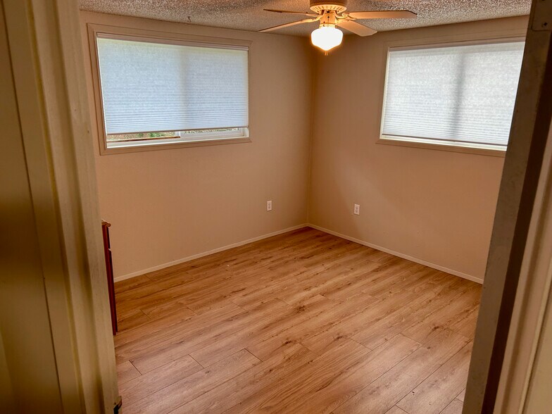 More Photos Of 14619 Purdy Dr NW, Gig Harbor Medical For Sale