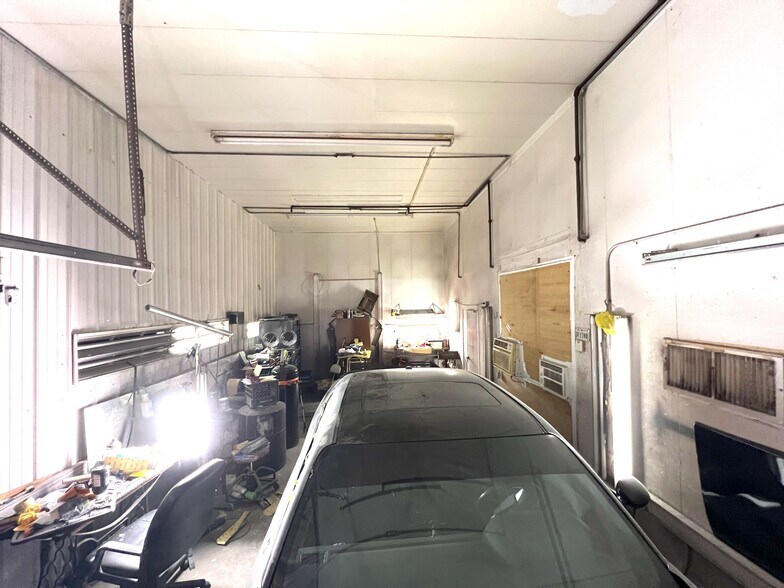 More Photos Of 230 N Louis Tittle Ave, Mangum Auto Repair For Sale