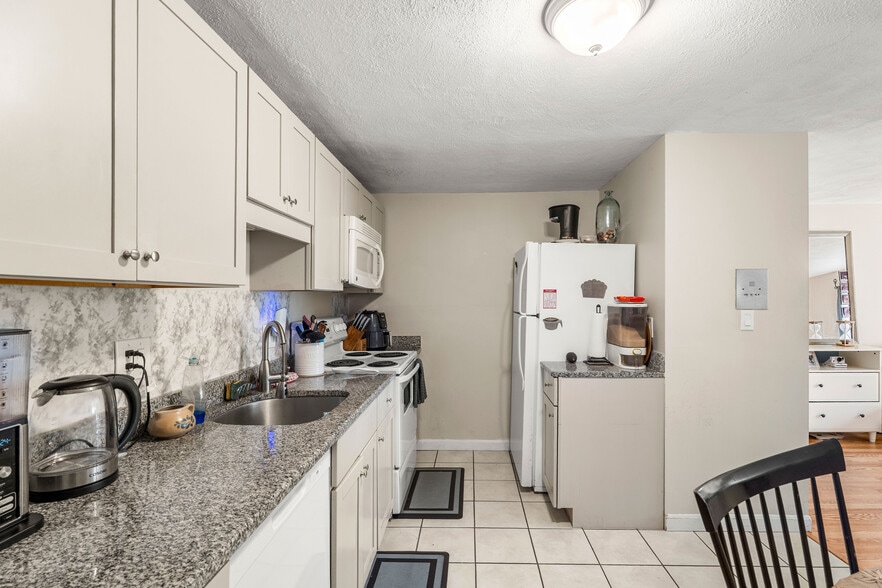 More Photos Of 32 Bradford St, Concord Apartments For Sale