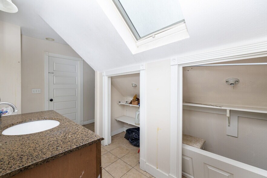 More Photos Of 704-708 Sumner Ave, Springfield Office Residential For Sale