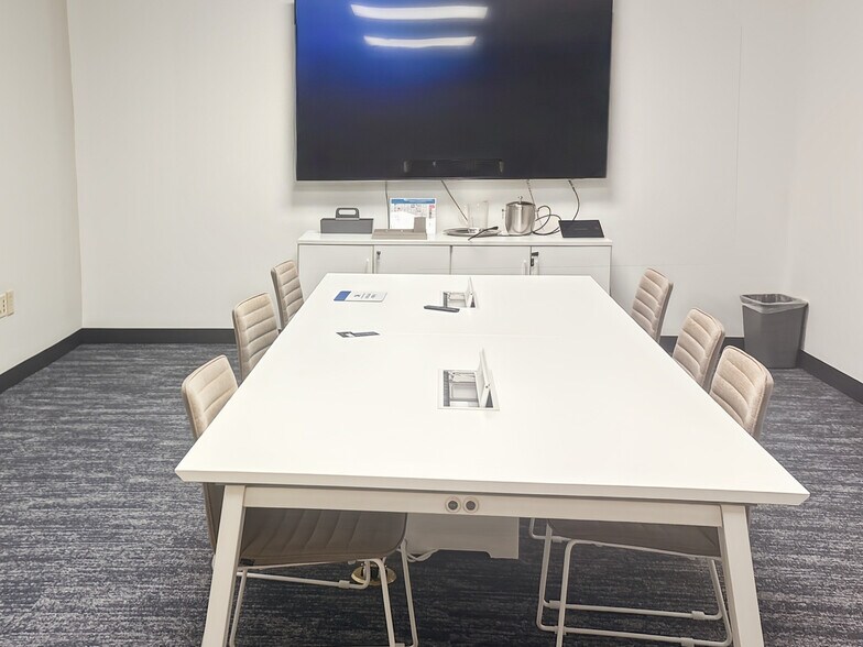 More Photos Of 517 S Greensboro St, Carrboro Coworking Space