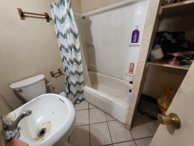 More Photos Of 1827 E 13th St, Tucson Multifamily For Sale