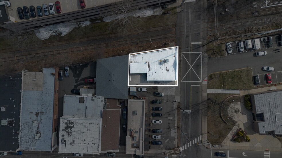 More Photos Of 1 W Englewood Ave, Englewood Freestanding For Lease