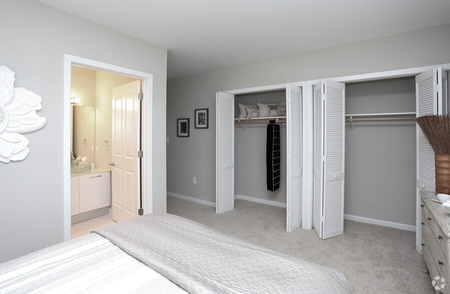 More Photos Of 100 Lara St, Manassas Park Apartments For Lease