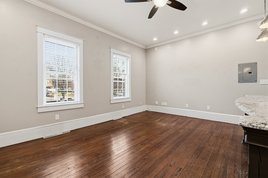 More Photos Of 405 Morson St, Raleigh Office For Sale