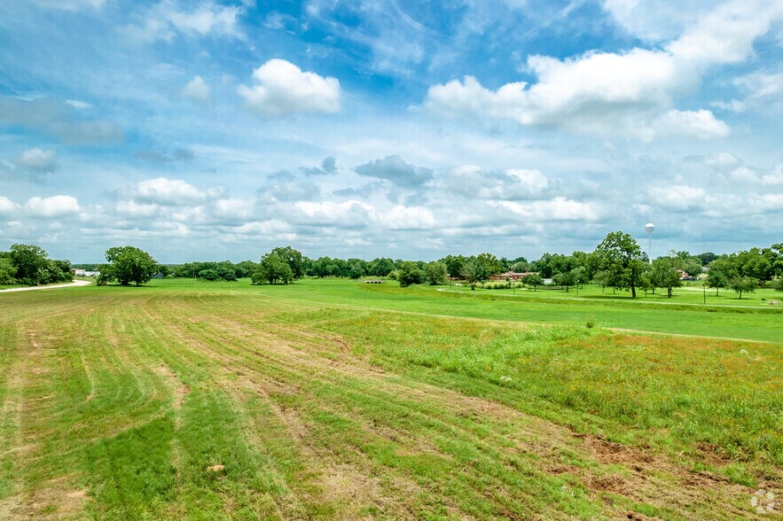More Photos Of 195 Business Park Ave, Stockdale Land For Sale