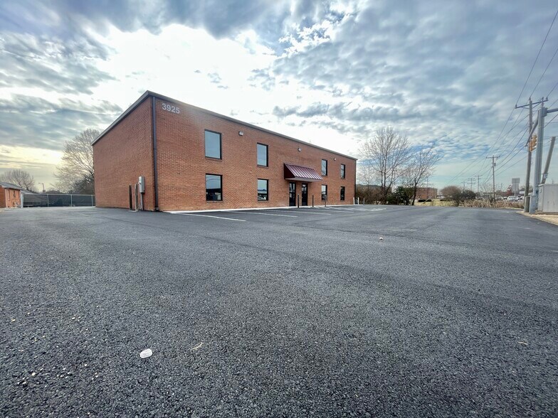 More Photos Of 3925 Lafayette Blvd, Fredericksburg Flex For Lease