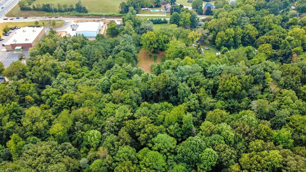 More Photos Of 451 Rossview Rd, Clarksville Office For Sale