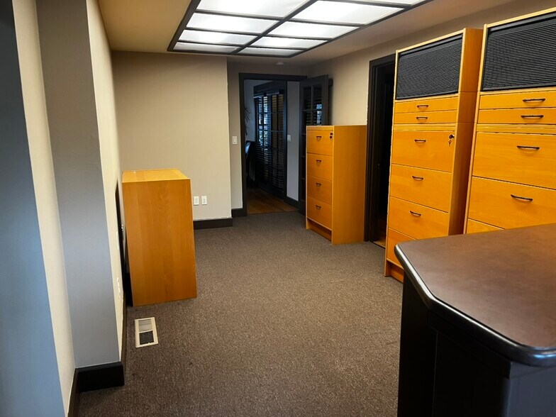 More Photos Of 725 NW Broadway St, Bend Office For Lease