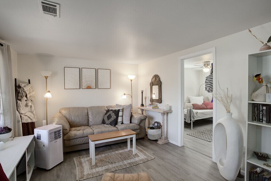 More Photos Of 2107 3rd Ave, Longmont Apartments For Sale