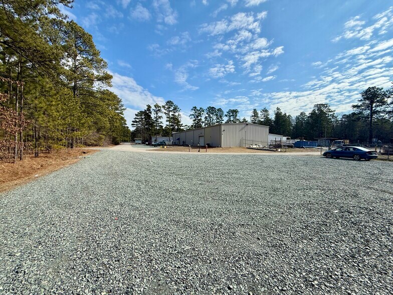 More Photos Of 7718 NC 22 Hwy, Carthage Warehouse For Lease
