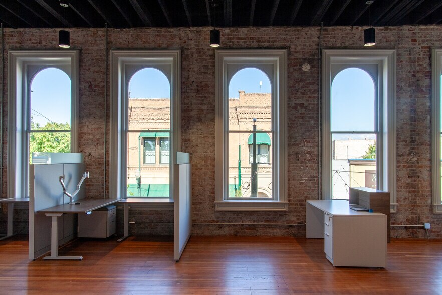 More Photos Of 28 E Main St, Walla Walla Office For Lease