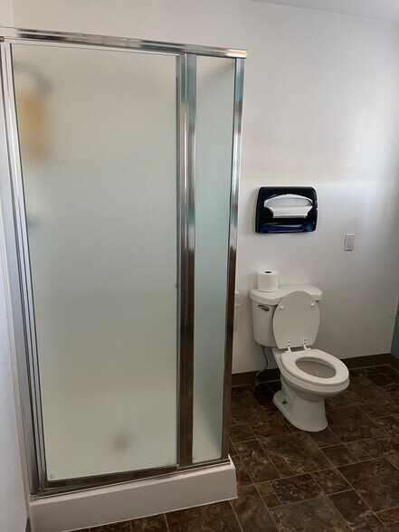 More Photos Of 3104 W Kennewick Ave, Kennewick Office For Lease