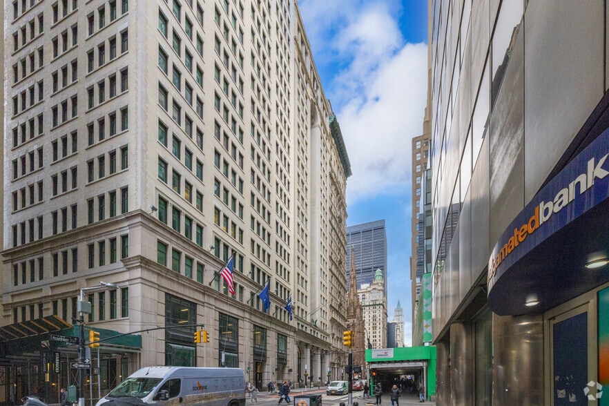 Primary Photo Of 65 Broadway, New York Medical For Lease