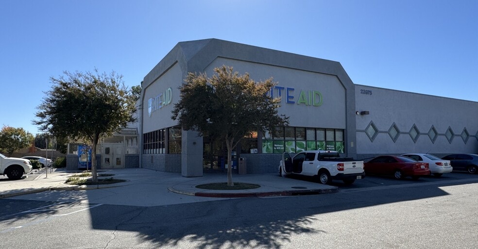 Primary Photo Of 23975 Ironwood Ave, Moreno Valley Freestanding For Lease