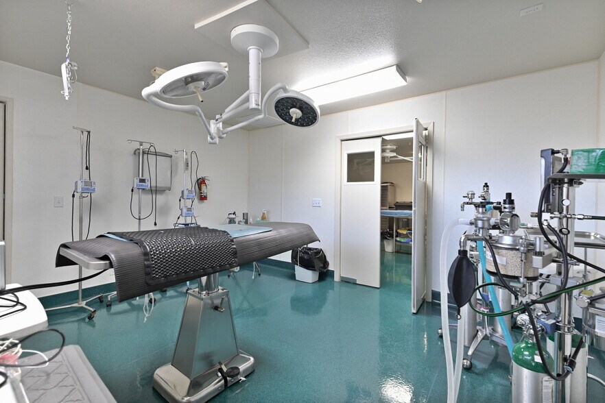 More Photos Of 382 CA-4, Murphys Office For Sale