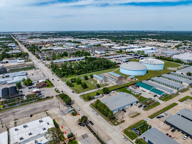 More Photos Of 1440 Brittmoore Rd, Houston Storefront For Lease