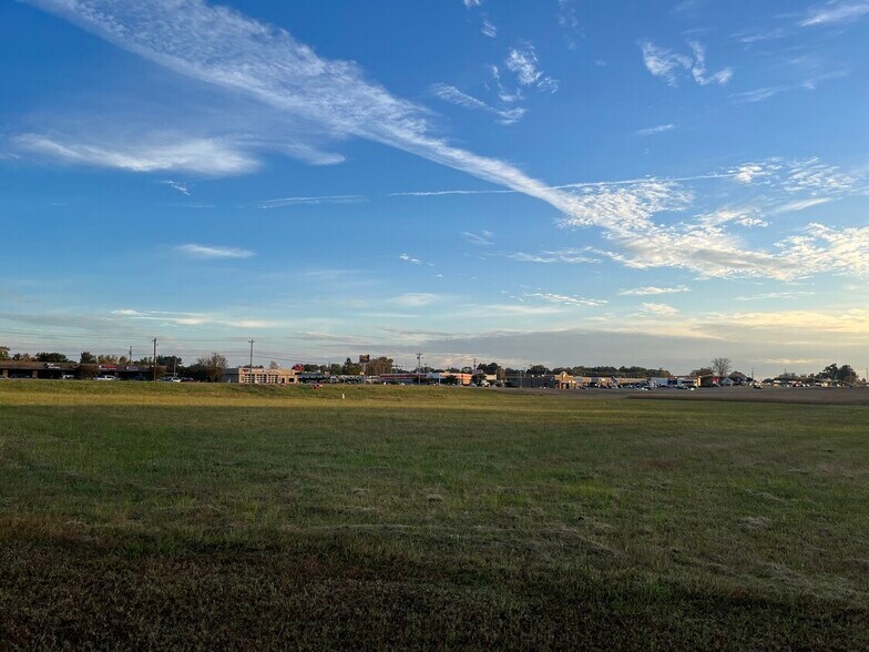 More Photos Of Hwy 51 & Atoka-Munford Rd, Atoka Land For Lease