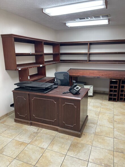 More Photos Of 5290 Ga-42 Hwy, Ellenwood Distribution For Lease