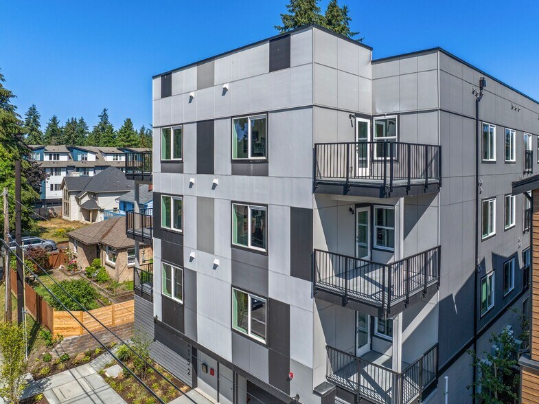 More Photos Of 2152 N 185th St, Shoreline Apartments For Sale