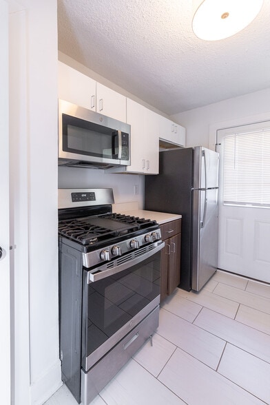 More Photos Of 170 N Hollywood St, Memphis Apartments For Sale