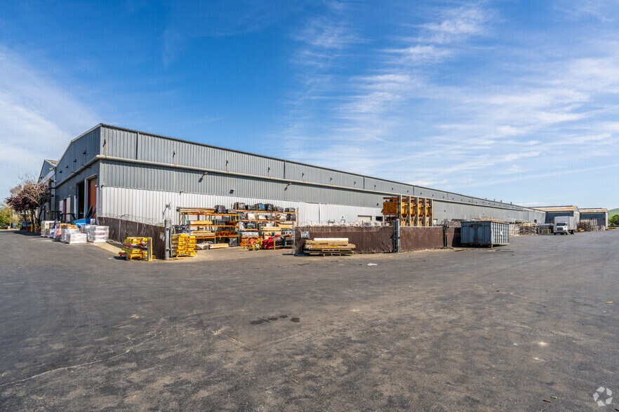 More Photos Of 261-299 S Vasco Rd, Livermore Warehouse For Lease
