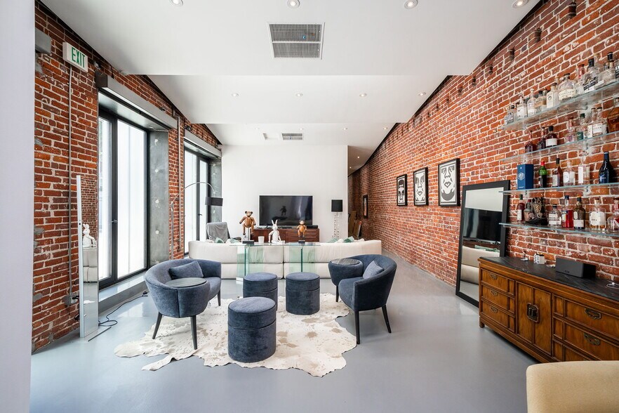 More Photos Of 1359 S Hope St, Los Angeles Warehouse For Sale