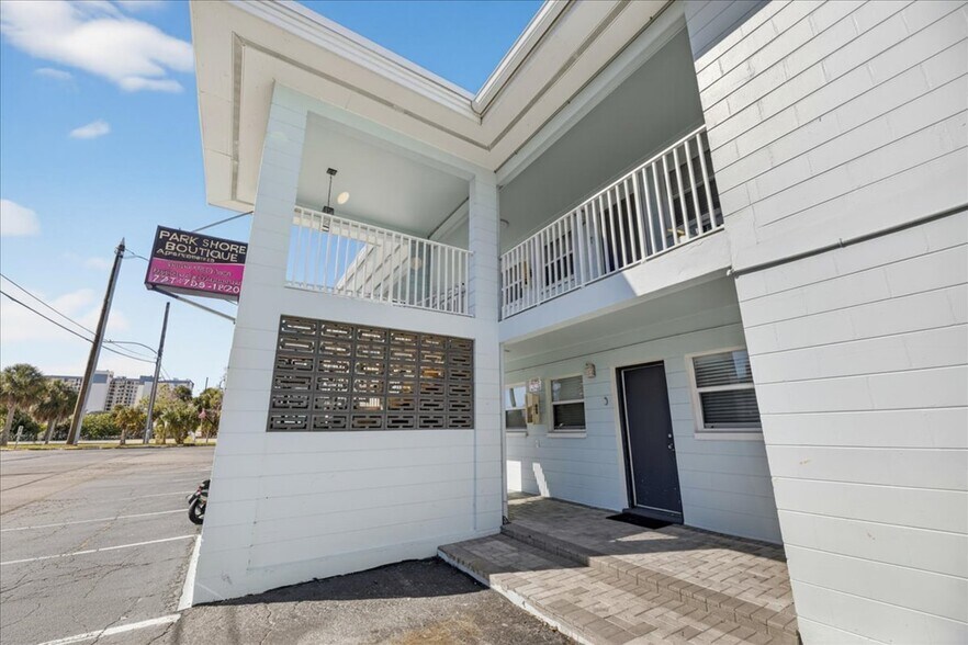 More Photos Of 523 72nd Ave, St Pete Beach Hotel For Sale