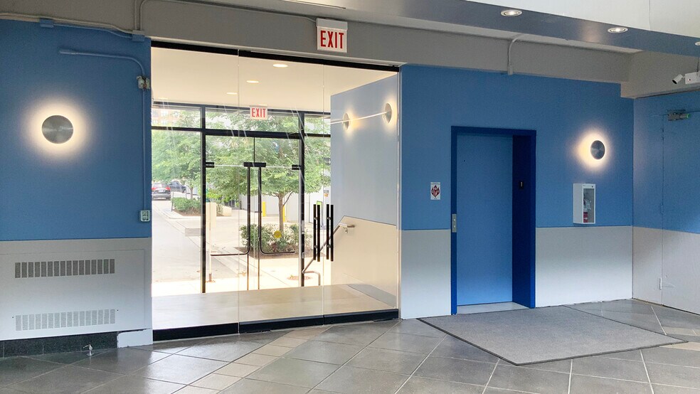 More Photos Of 361 W Chestnut St, Chicago Office For Lease