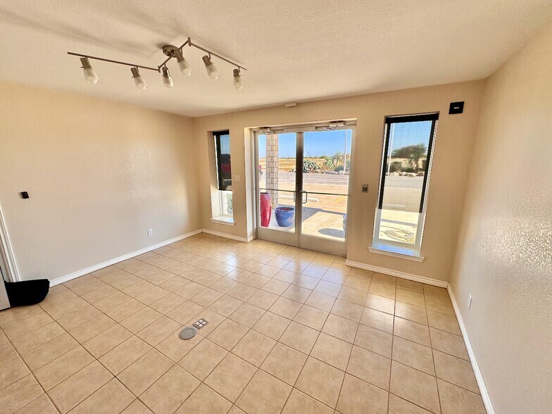 More Photos Of 14800 IH 35, Dilley Industrial For Sale