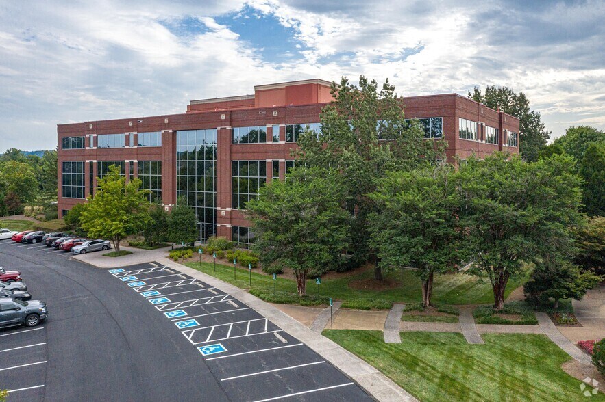More Photos Of 341 Cool Springs Blvd, Franklin Office For Sale