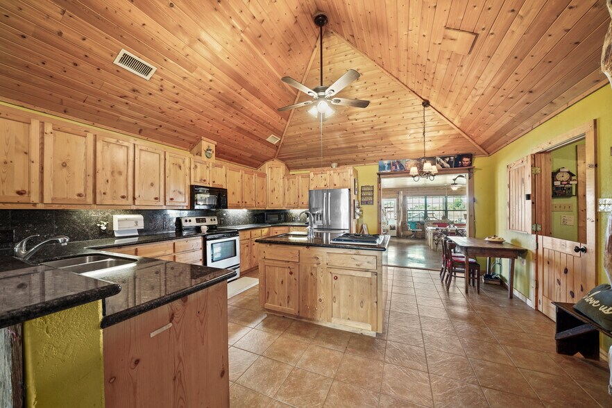 More Photos Of 6710 Boothline Rd, Richmond Land For Sale