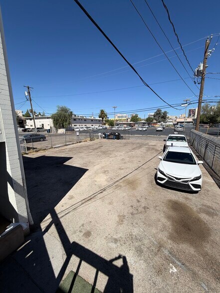 More Photos Of 214 S Maryland Pky, Las Vegas Apartments For Sale