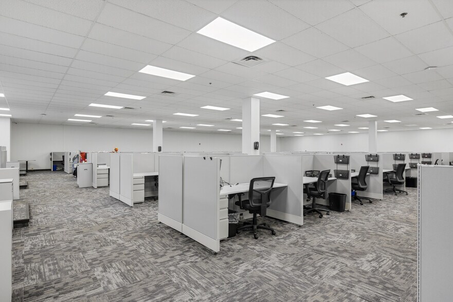 More Photos Of 500 W Main St, Hendersonville Freestanding For Lease