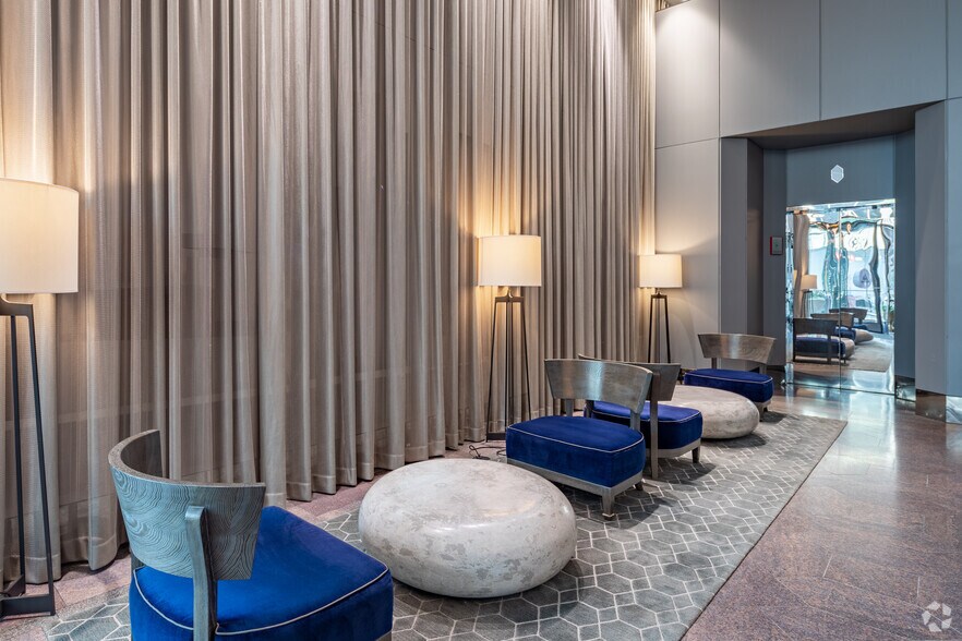 More Photos Of 980 N Michigan Ave, Chicago Office Residential For Lease