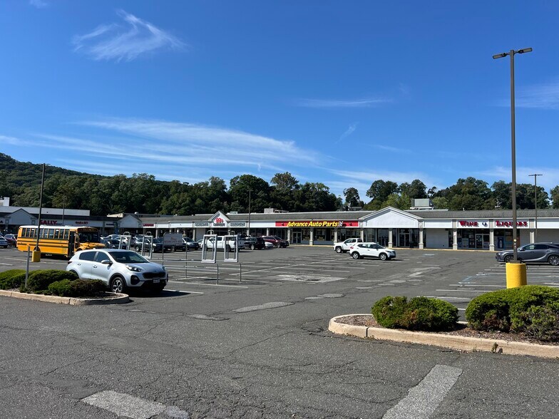 More Photos Of 45 S Route 9W, West Haverstraw Unknown For Lease