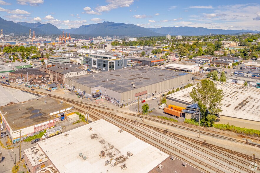 More Photos Of 1171 William St, Vancouver Warehouse For Lease
