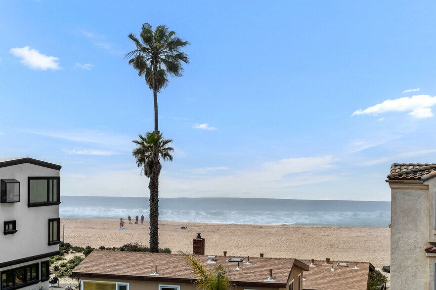 More Photos Of 16585 Pacific Coast Hwy, Sunset Beach Office For Sale